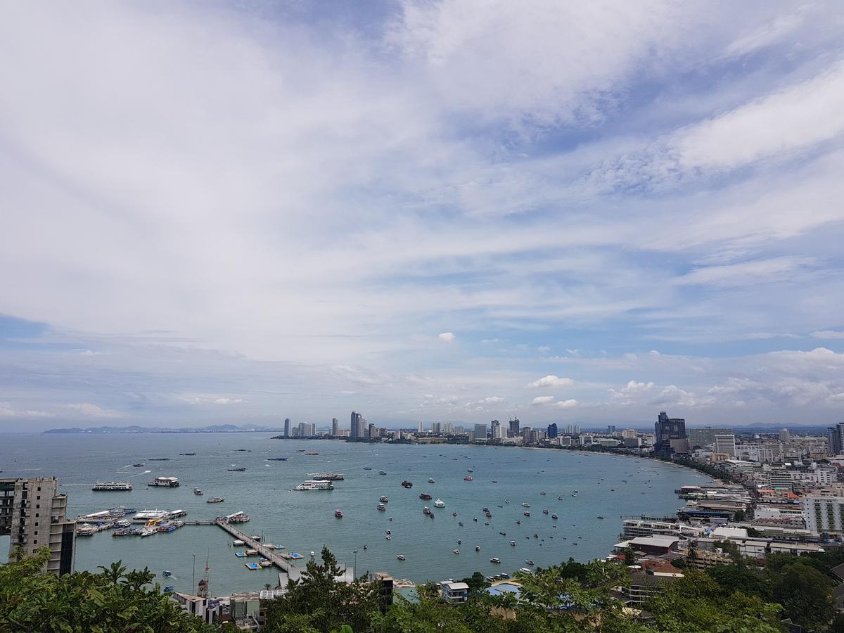 Sea Horse Pattaya Hotel Екстериор снимка